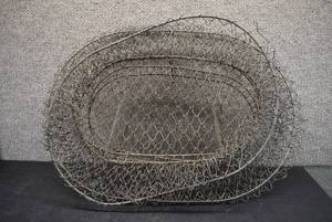 lot 2118 image: Wire Bait Minnow Basket  17 x 13 x  5