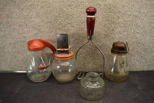 lot 2121 image: Vintage Lot of 5 Kitchen Items  Grinders, Syrup Bottle, Masher, and Jar