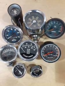 lot 5001 image: Lot of 10 Assorted Automotive and Motorcycle Gauges  Sun, Yamaha, Stewart-Warner