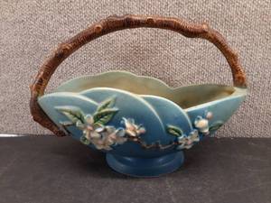 lot 5019 image: Vintage Apple Blossom Basket #310-10  Roseville Pottery  Repaired  11.5 x 8.25 x 4.5