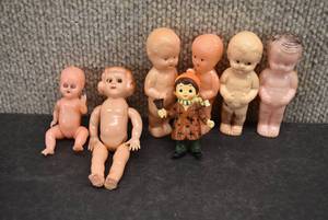lot 1025 image: Vintage Lot of 7 Plastic Dolls  Best   3.25