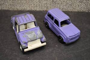 lot 1035 image: Vintage Lot of 2 Purple Toy Trucks  Tootsietoy  3.5 x 1.5