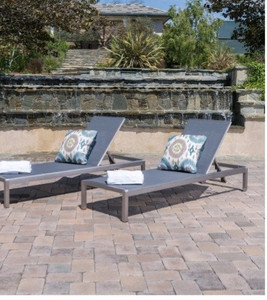 lot 9086 image: 2 MESH CHAIRS LOUNGE GREY