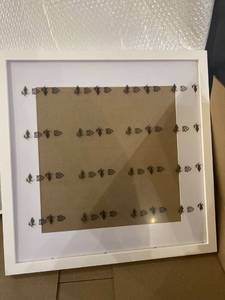 lot 20002 image: WHITE PICTURE FRAME