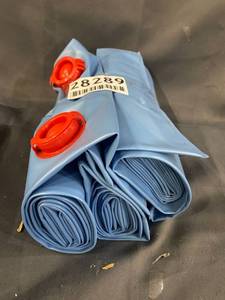 lot 20039 image: SET OF 3 INFLATABLE POOL FLOATS