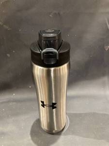 lot 20155 image: UNDER ARMOUR WATER TUMBLER WITH LID