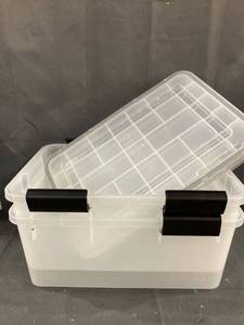 lot 20163 image: 2 IRIS PLASTIC STORAGE CONTAINERS WITH LIDS MISSING HANDLES ON ONE SIDE