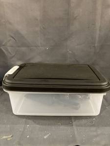 lot 20165 image: IRIS PLASTIC STORAGE CONTAINER WITH LID AND SCOOP