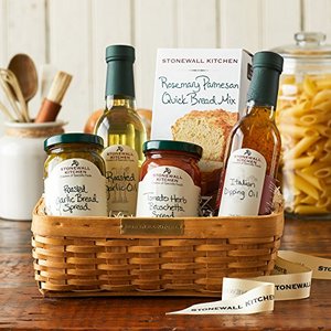 lot 60145 image: Stonewall Kitchen Antipasto Gift Basket (5pc)