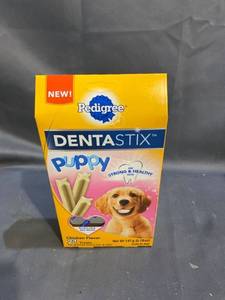 lot 39149 image: Pedigree 5.19 Oz Dentastix Puppy Chicken Flavor 21-ct Treats - Expires 022021