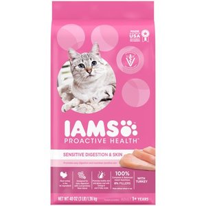 lot 39153 image: IAMS PROACTIVE HEALTH Adult Sensitive Digestion & Skin, Dry Cat Food with Turkey Cat Kibble, 3 lb. Bag