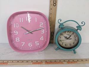 lot 331 image: 2 - Clocks