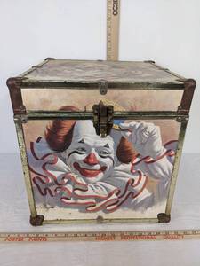 lot 340 image: Small Clown Trunk