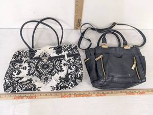 lot 348 image: 2 - Purses