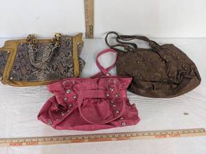 lot 349 image: 3 - Purses