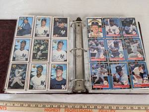 lot 355 image: Baseball Cards Album