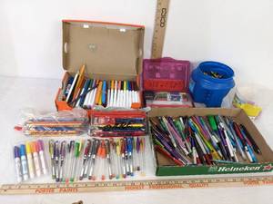 lot 366 image: Assorted Markers and Crayons