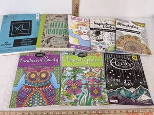 lot 371 image: Coloring Books and Drawing Pads