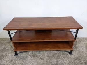lot 381 image: TVMedia Console