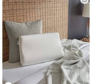 lot 5524 image: Tempur-Pedic TEMPUR-Ergo Neck Pillow Firm Support