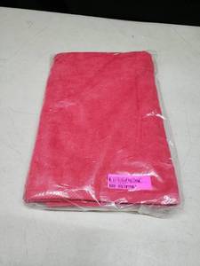 lot 21380 image: KAUFMAN Chubby Beach And Pool Towel, Red