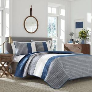 lot 21894 image: Nautica Swale FullQueen Quilt Bedding