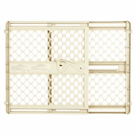 lot 3289 image: North States Supergate BabyChild Safety Pet Gate - Ivory 8629