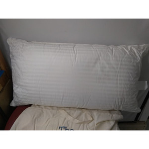 lot 42610 image: The Company Store, Side Sleeper - Firm Density - Ultimate Pillow Size King MPP-40-K (2 Piece )