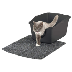 lot 45608 image: Natures Miracle High-Sided Cat Litter Box, Easy-Clean Spout, 18.25 x 23.40