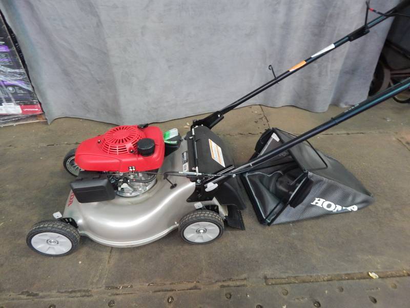 Honda Twin Blade Push Mower With Smart Drive Control Tuesday Night