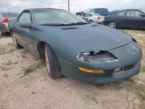 lot 3697 image: 1994 Chevy Camaro, Green