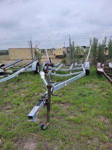 lot 3708 image: 16ft - 18ft Boat Trailer