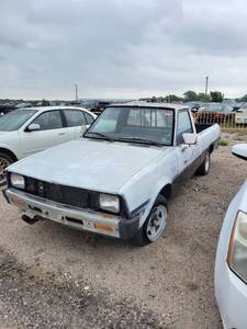 lot 3734 image: 1986 Mitsubishi Mighty Max