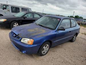 lot 3738 image: 2002 Hyandui Accent GS, Blue