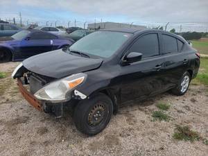 lot 3628 image: 2017 Nissan Versa, Black
