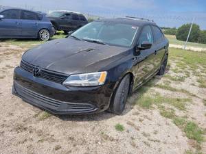 lot 3642 image: Black 2012 Volkswagen Jetta