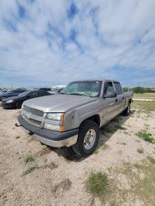 lot 3644 image: 2003 Chevrolet 1500 HD 6 Liter Crew Cab Pick Up Truck