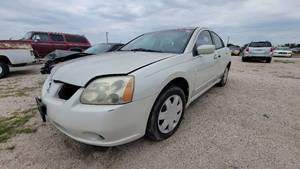 lot 3664 image: 2005 Mitsubishi Galant, White
