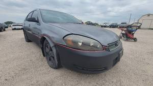 lot 3674 image: 2009 Cheverlot Impala Dark Gray  Black