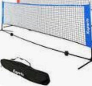 lot 21731 image: 10 FT Badminton Set