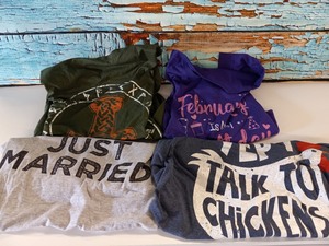 lot 23131 image: Tshirt Lot of 4- Size M
