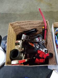 lot 5439 image: Box of Misc. Items