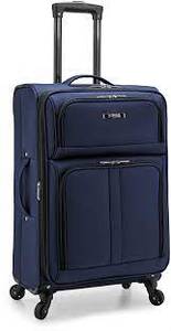 lot 9022 image: U.S. Traveler Softside Spinner Suitcase