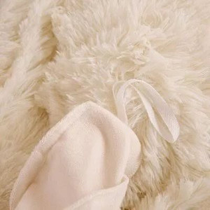 lot 1119 image: Liferevo luxury plush shaggy duvet cover set(1 faux fur duvet cover and 2 compos fringe pillow shams solid zipper closure king light beige