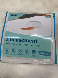 lot 12296 image: LUCID Encasement Mattress Protector - Completely Surrounds Mattress for Waterproof Protection Twin Size