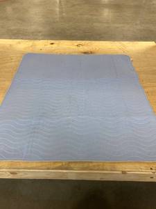 lot 13338 image: Utopia Bedding Blue Quilt 34x36 Mattress Protectors Lot Of 4