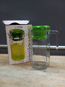 lot 16556 image: Circle Ware , 50 Oz Pitcher - Green