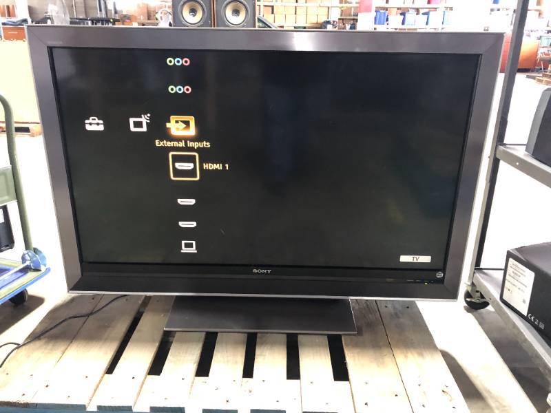 手渡し可　２点　SONY kdl-52w5、bdz-at970t Sony Bravia KDL-52W3000 52