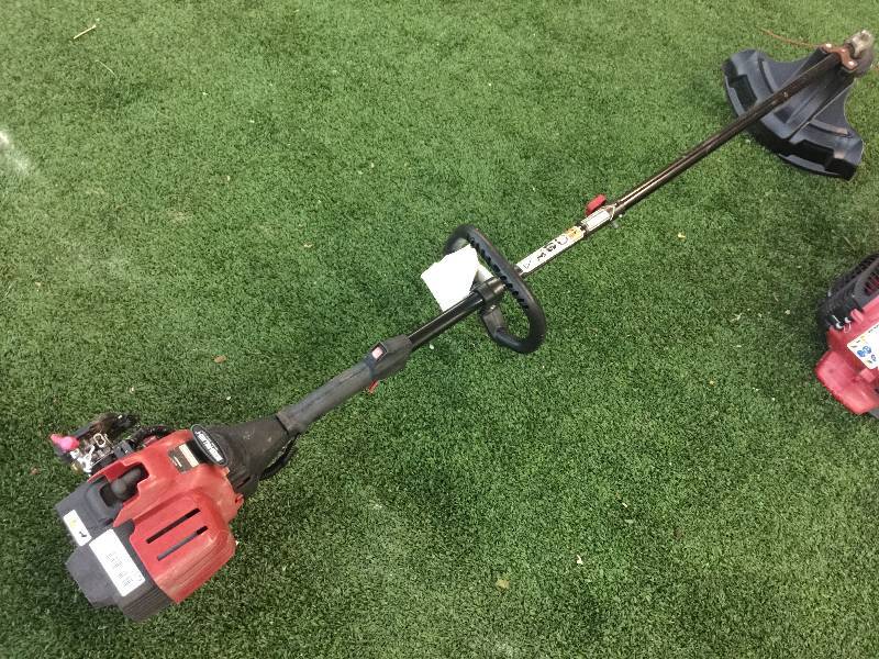 lot 1379 image: Craftsman Straight Shaft WeedWacker Gas Trimmer
