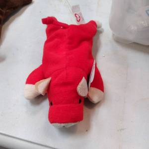 lot 8420 image: COLLECTABLE TY TEENIE BEANIE BABIES  SNORT